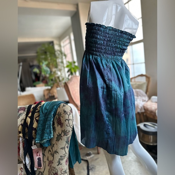 Pull up Dress and skirt in one. Pool easy wear Bikini cover turquoise color mix - Picture 5 of 6